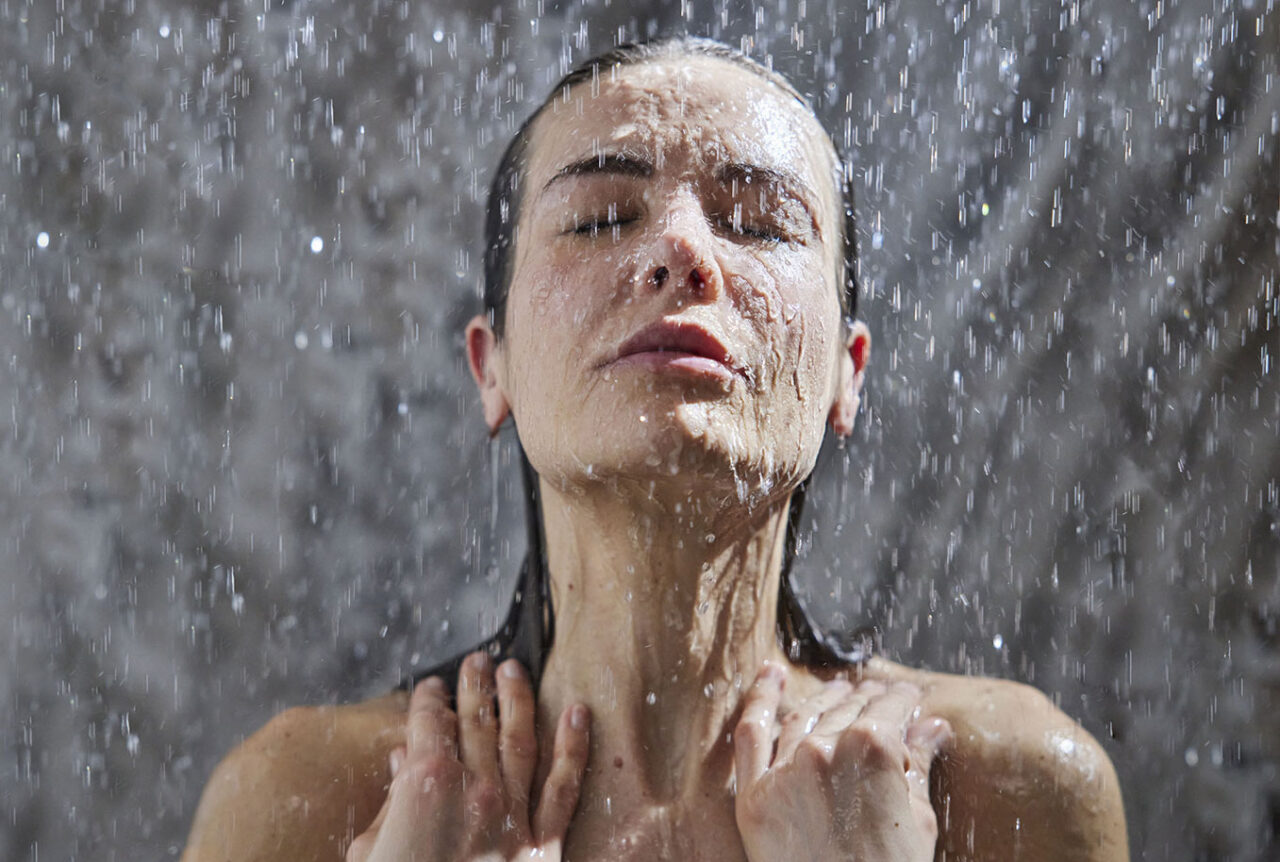 LA RINOMATA ACQUA DI FIUGGI LA RINOMATA ACQUA DI FIUGGI