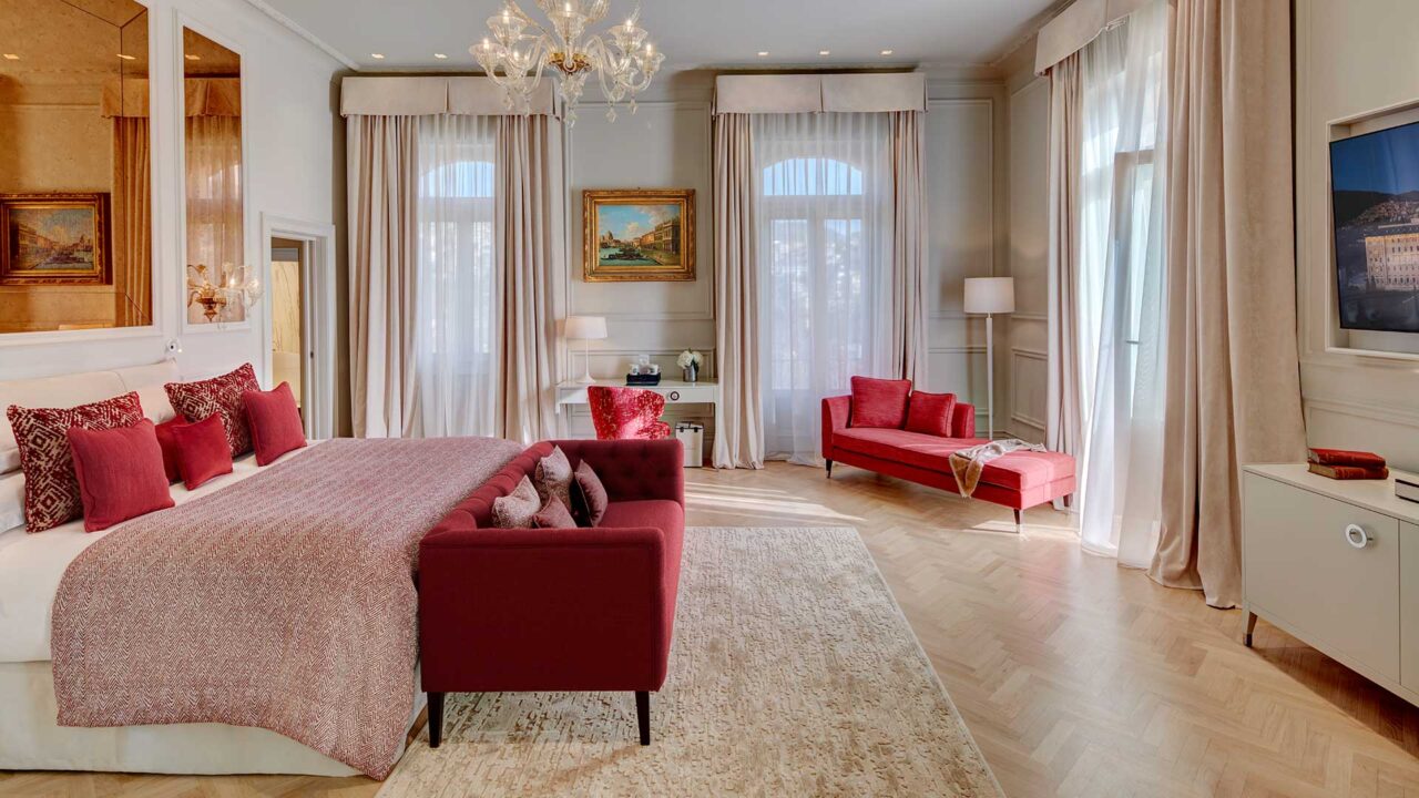 SICHERHEITSPROTOKOLLE UND DESINFEKTIONSMASSNAHMEN